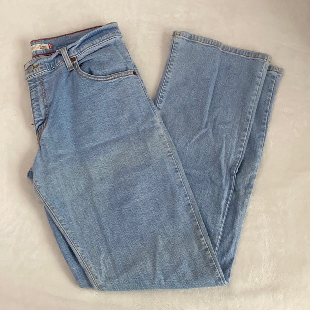LEVI 550 relaxed boot cut jeans